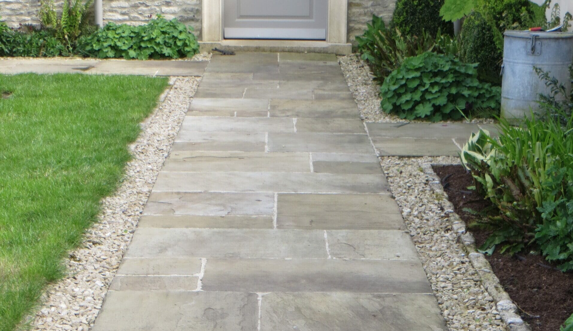 reclaimed-flagstones.jpeg?w=1024&h=592&scale