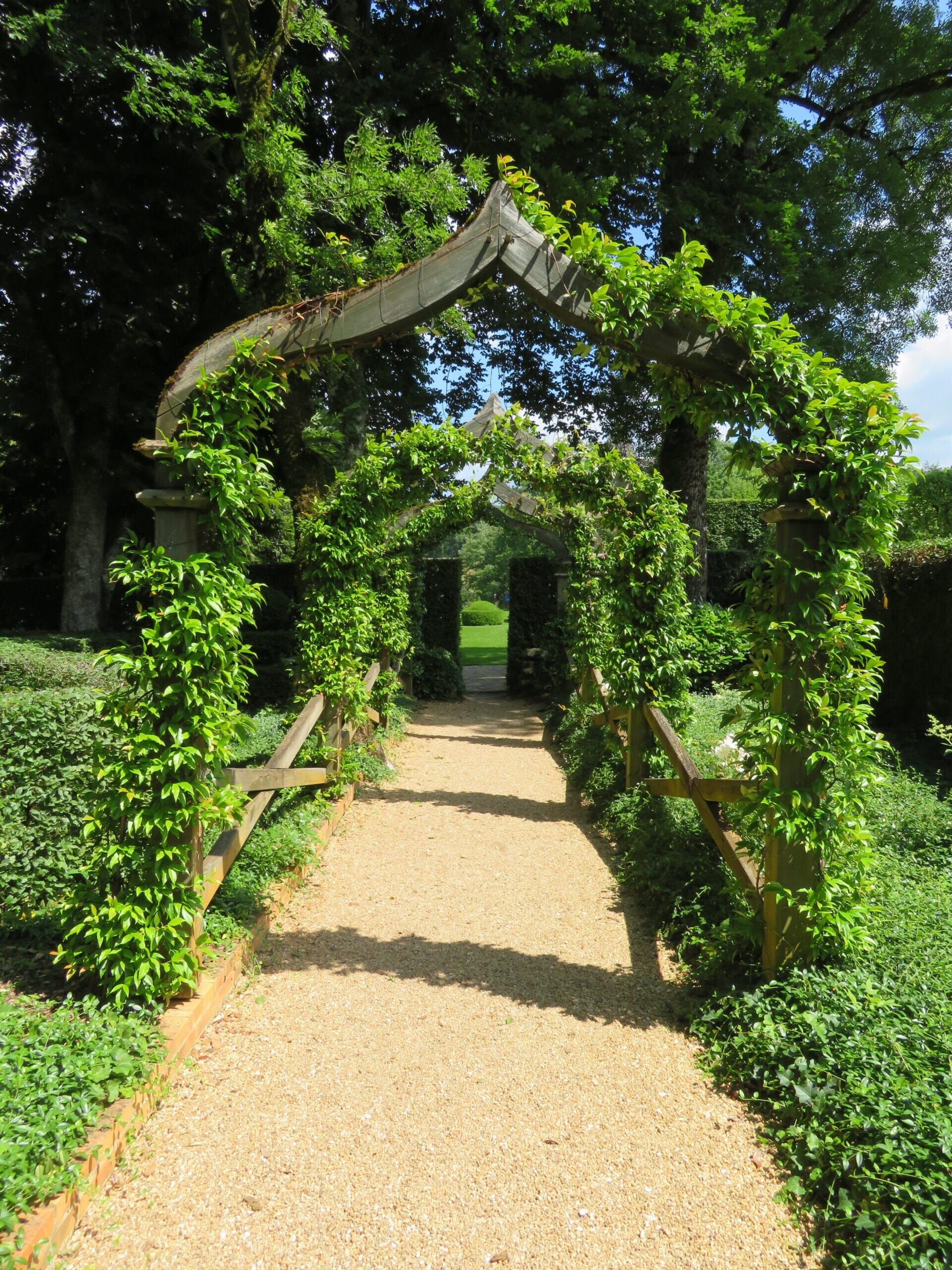Les-Jardins-d'Eyrignac-France